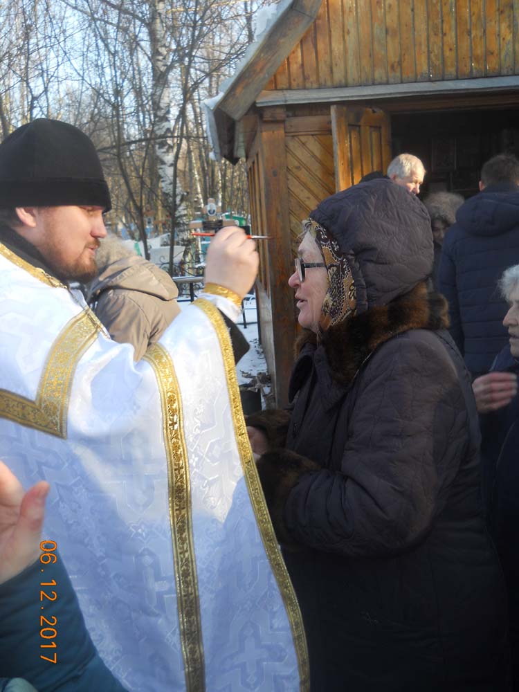 Панихида на могиле блаженного Иоанна Саранского